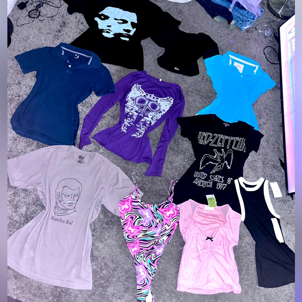 bundle of 10 womens small shirts for $15, super cute